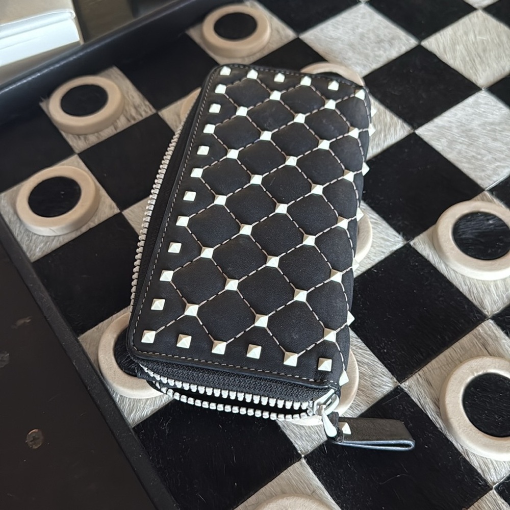 Valentino Wallet - Picture 11 of 11